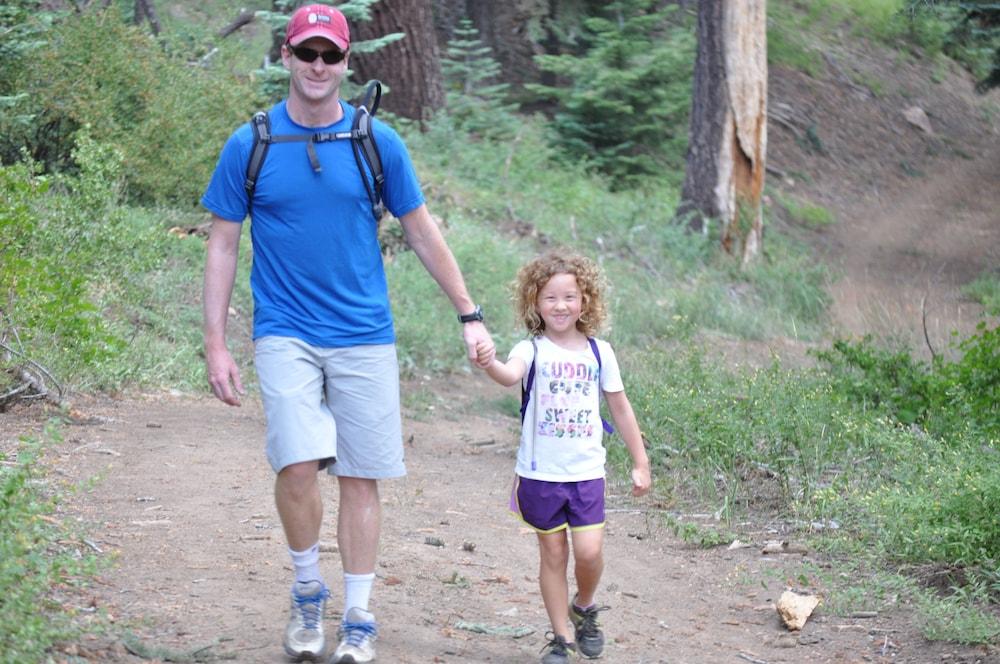Montecito Sequoia Lodge photo 33