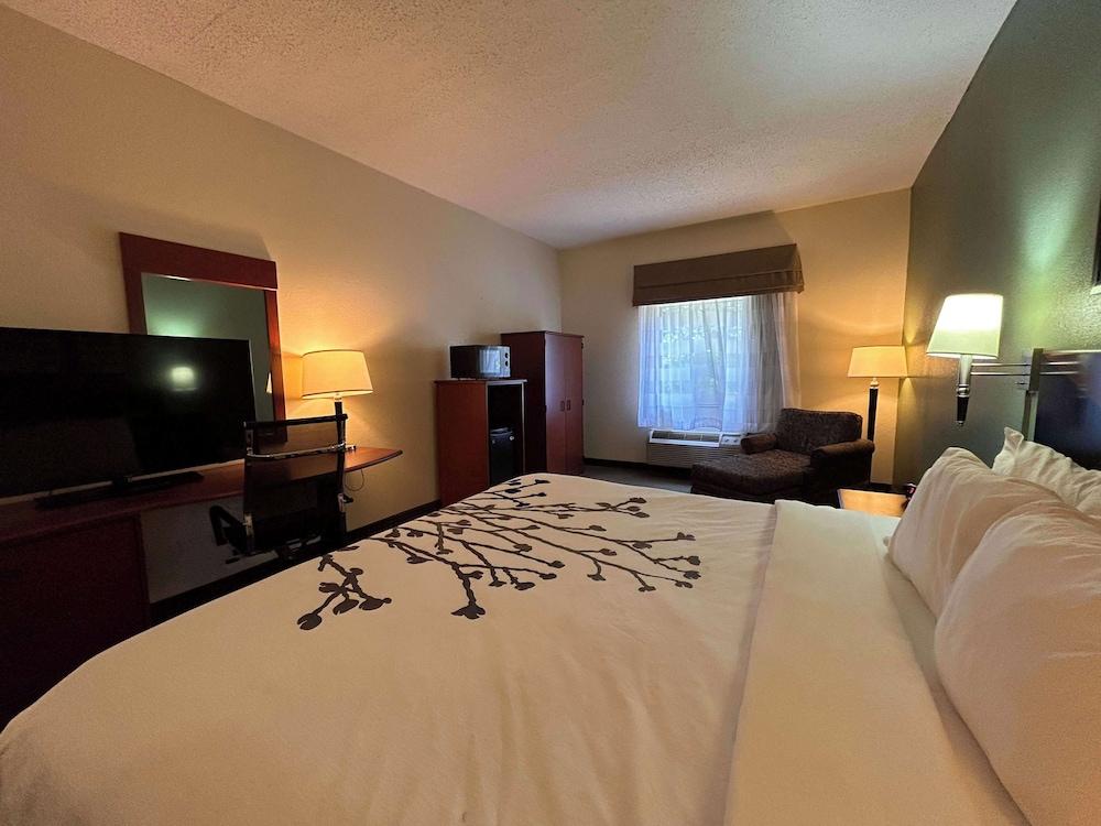 SureStay by Best Western Pearl Jackson Airport photo 13