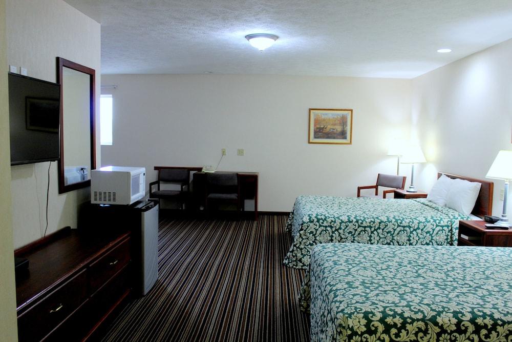 Super 8 by Wyndham Missouri Valley photo 16