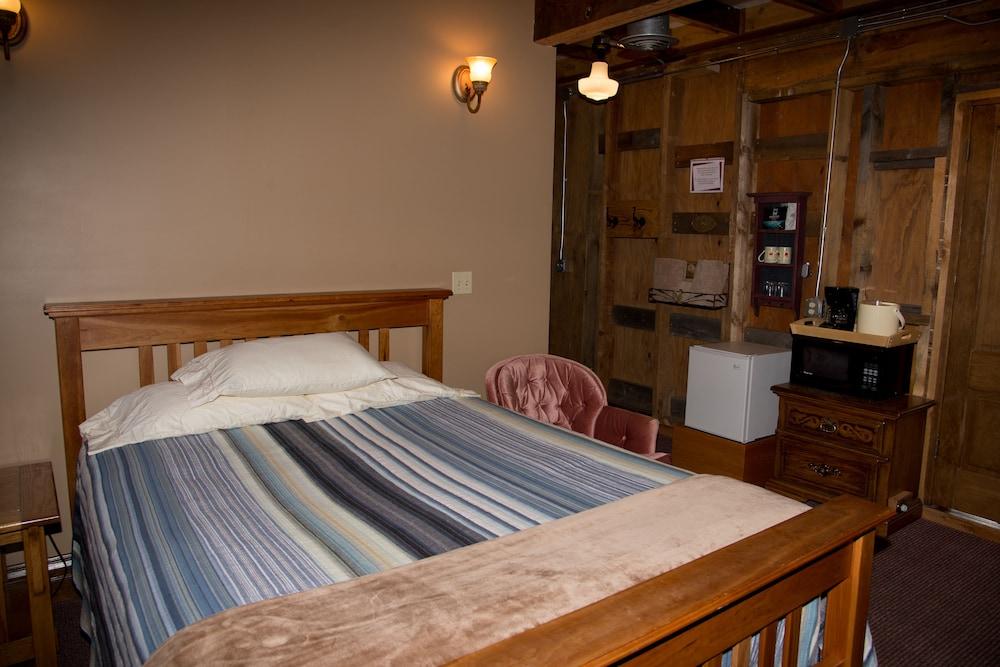 Stone Mill Hotel & Suites photo 8