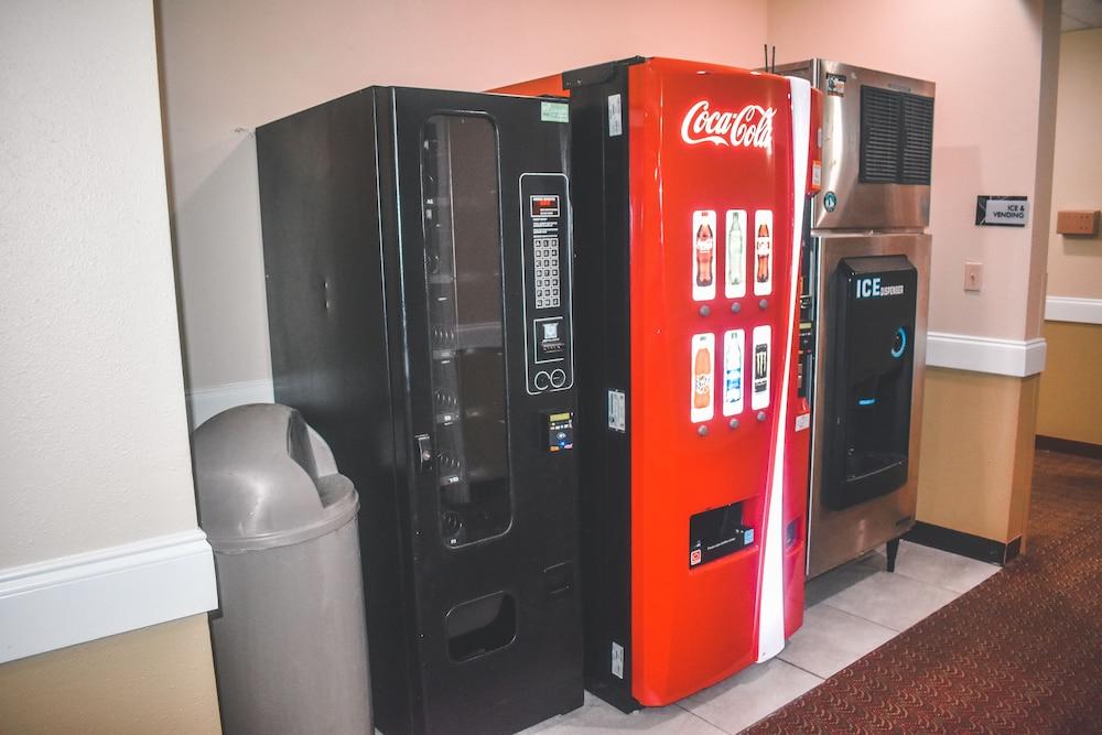 Americas Best Value Inn La Porte photo 3