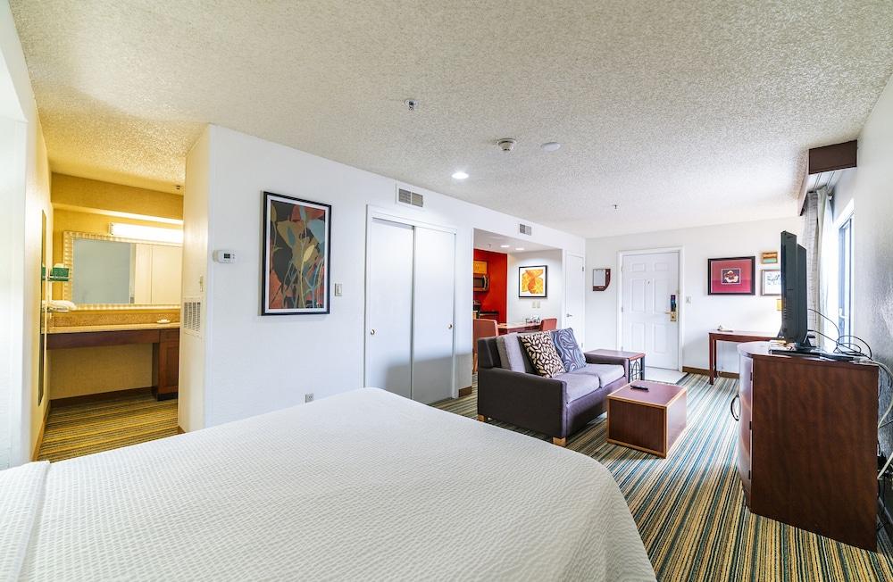 Metro Phoenix Extended Stay photo 2