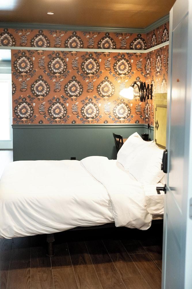 The Gas Lamp Hotel photo 15