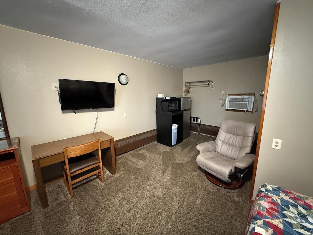 Lighthouse Inn photo 15