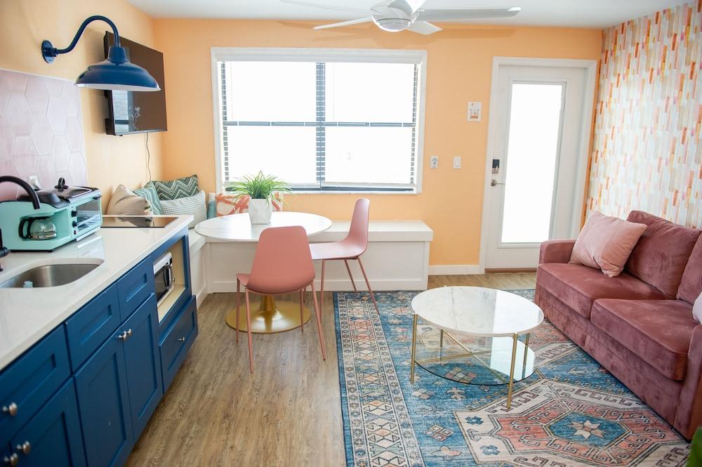 Sunburst Inn photo 36