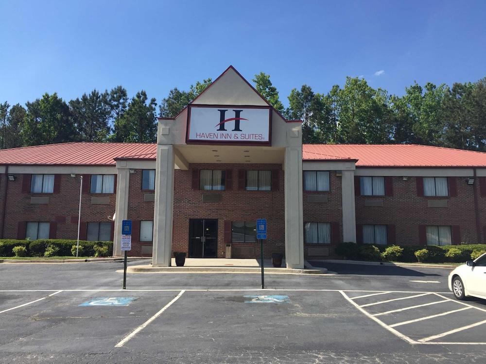 Haven Inn & Suites photo 1