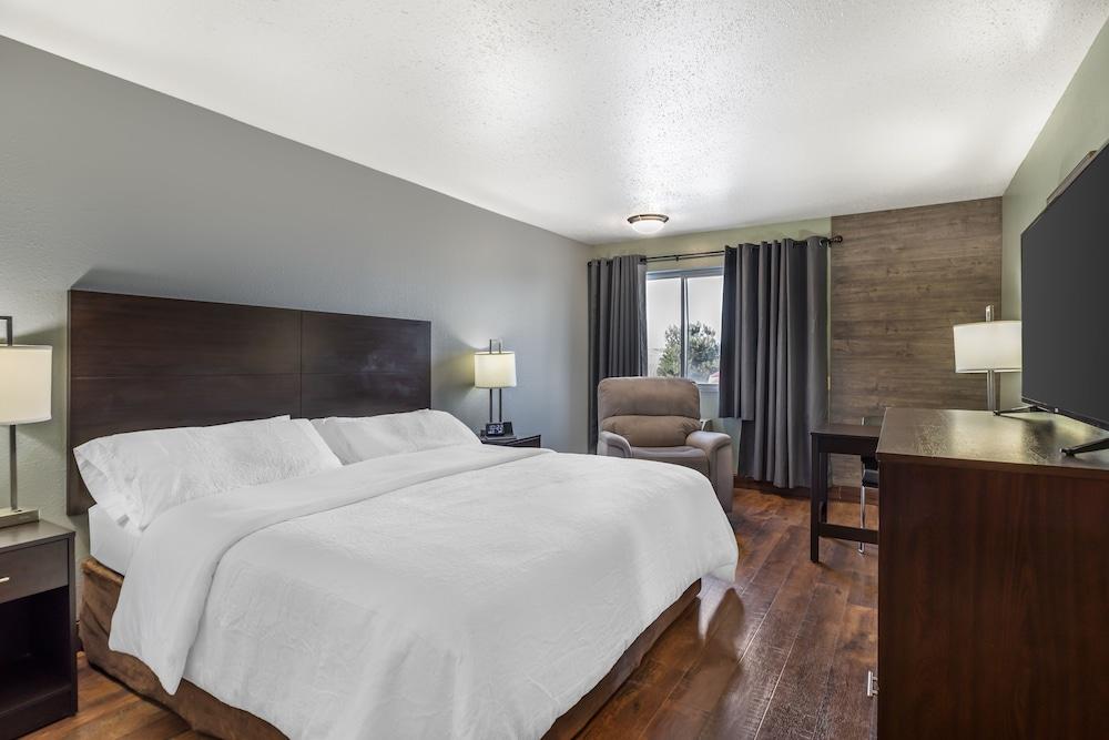 HOTEL FUZION INN & SUITES photo 8