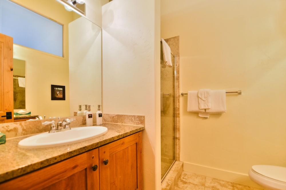 Newpark Resort photo 37