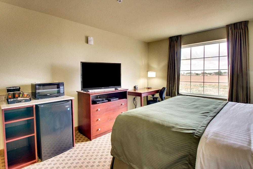 Stanton Inn & Suites photo 34