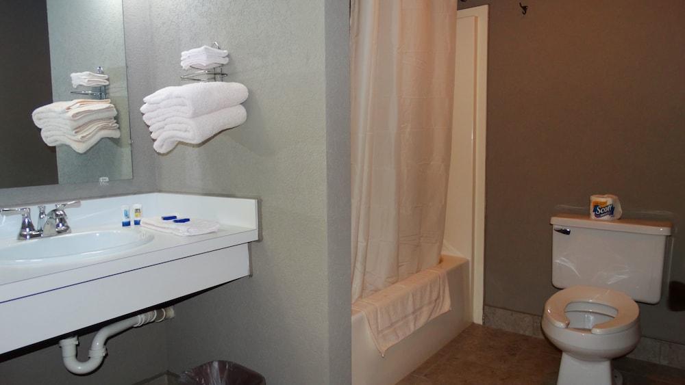 Attican Motel photo 11