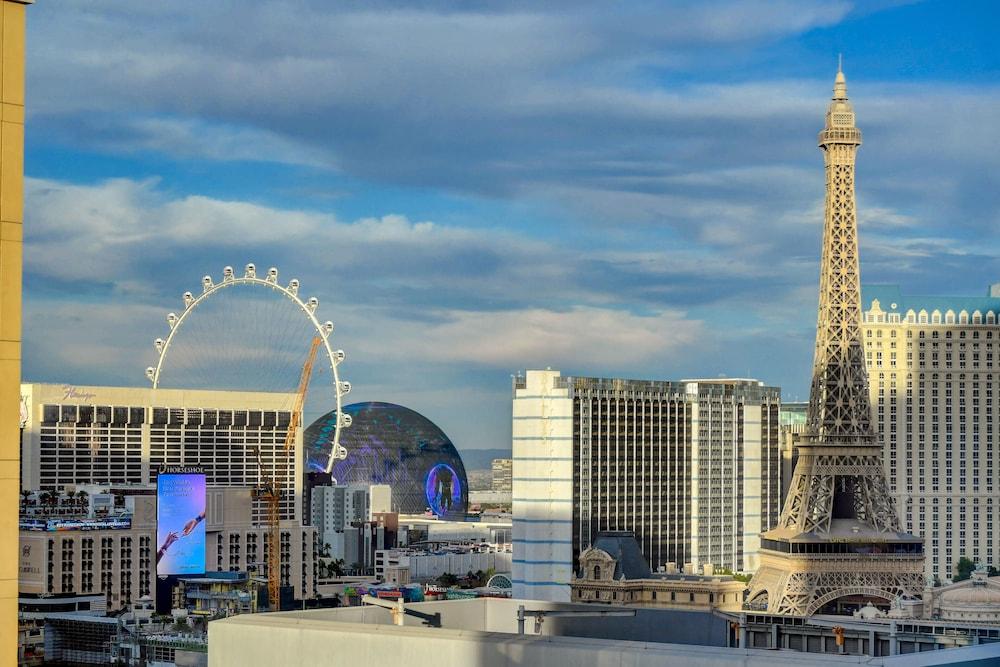 Vdara Hotel & Spa photo 10