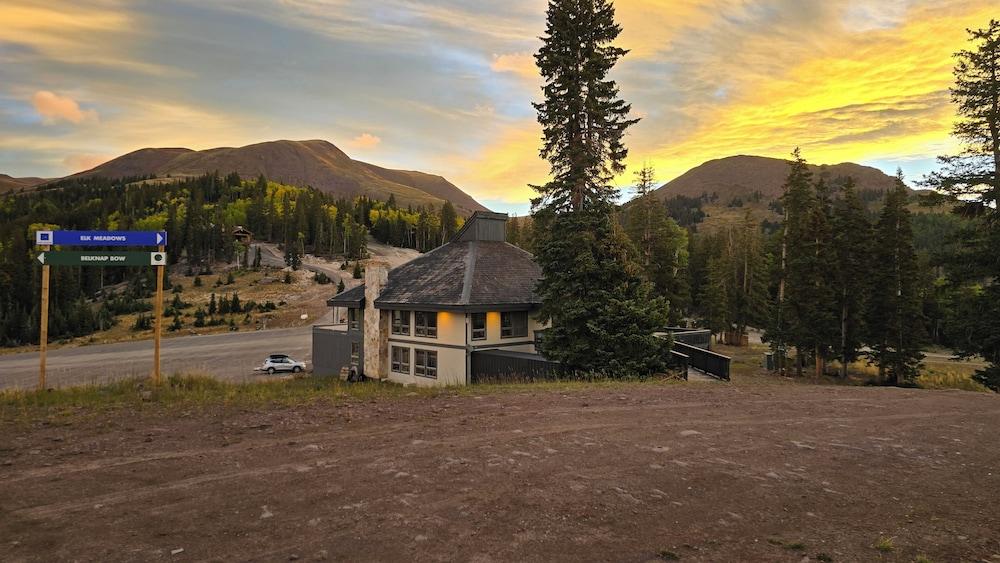Eagle Point Resort photo 59