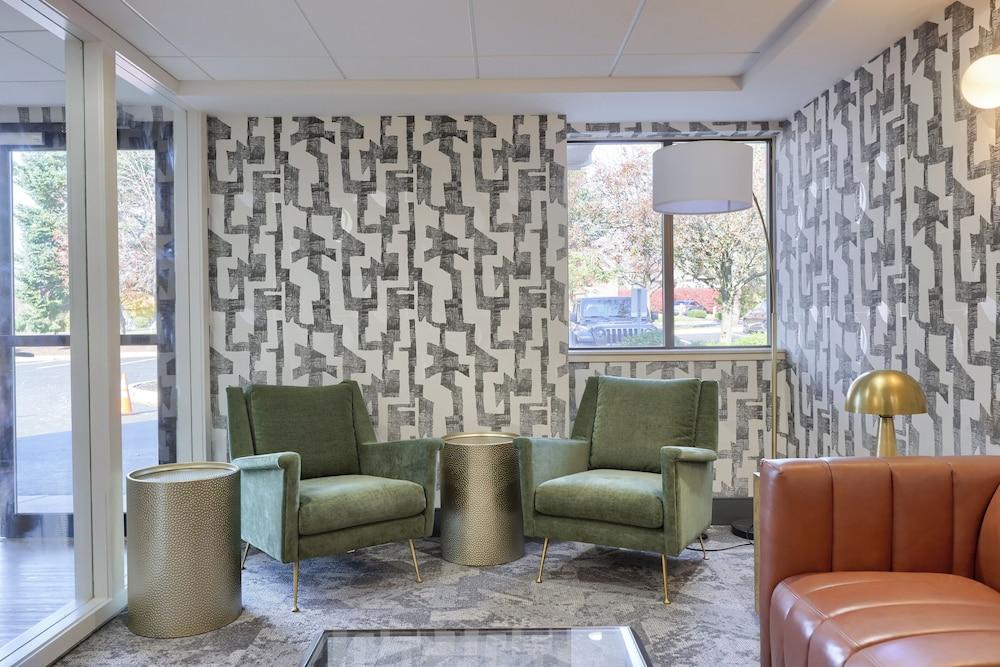 Lititz Pointe Inn and Suites photo 2