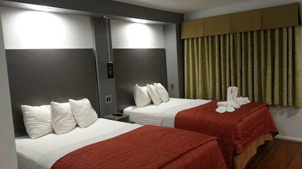 12 Oaks Hotel photo 4