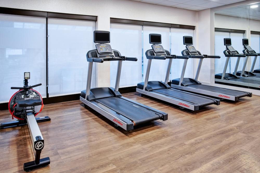 Holiday Inn Express Hotel & Suites Belleville by IHG photo 46