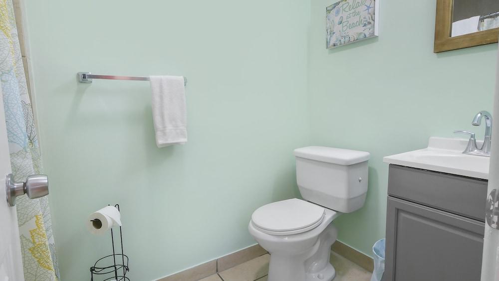 Beach House Hotel photo 12