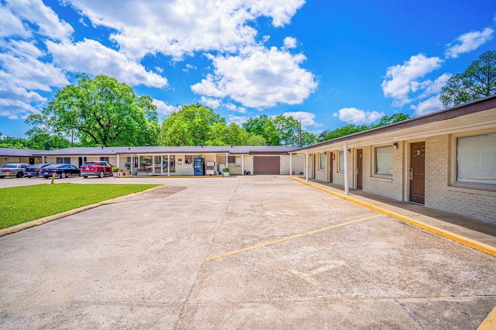 Cypress Inn Motel By OYO West Monroe I-20 photo 27