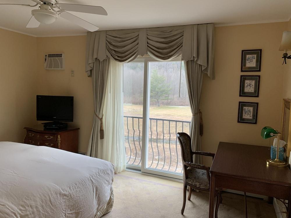 Copperhood Retreat & Spa photo 2