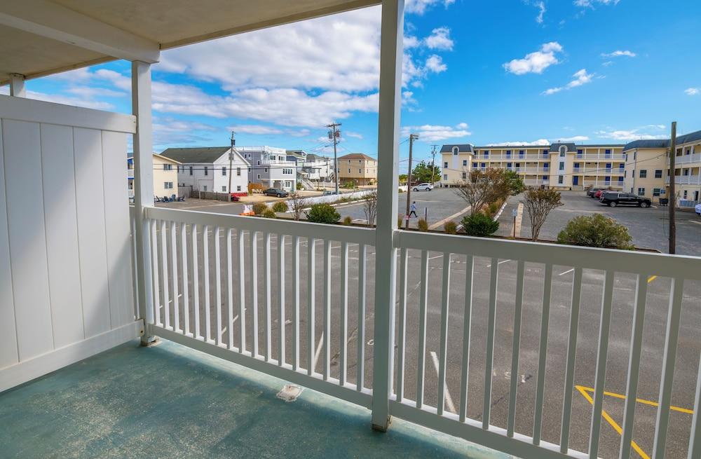 The Beach House at Drifting Sands photo 12