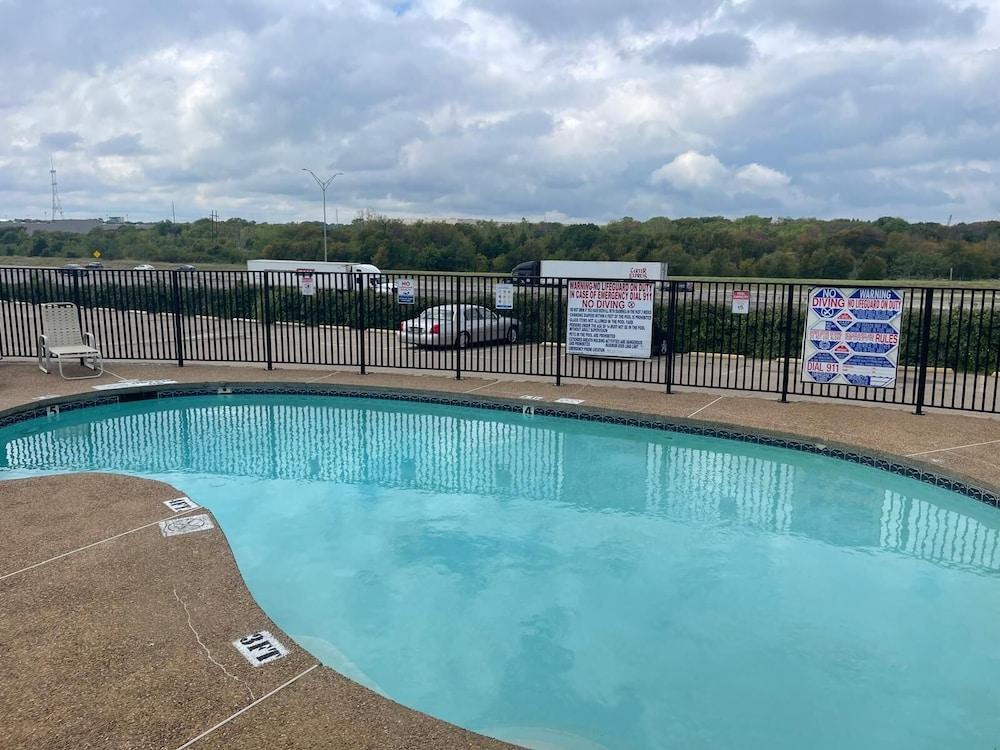 Studio 6 Suites – Mesquite, TX – Gross Rd. photo 6