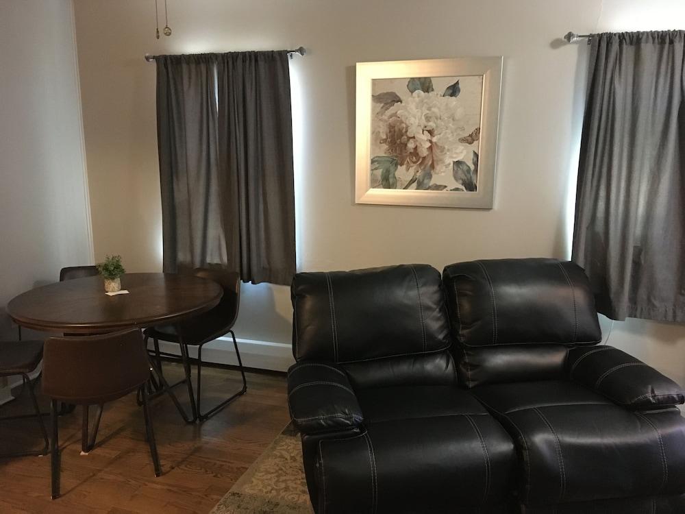 Riverdale Inn photo 14