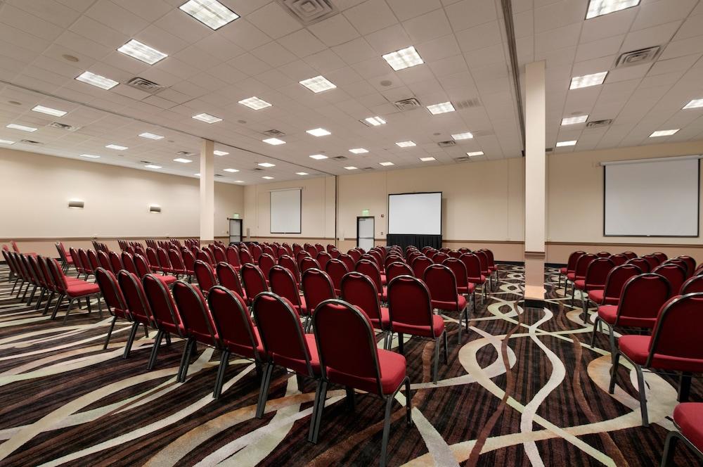 Wingate by Wyndham - Round Rock photo 24