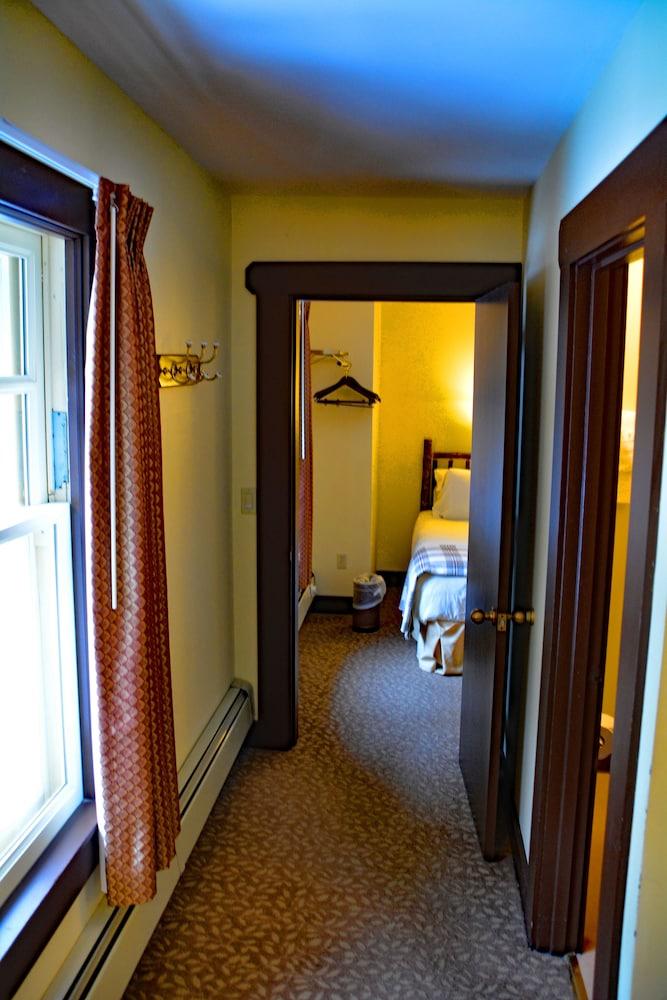 National Park Inn photo 20