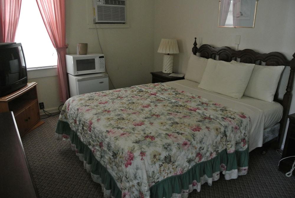 RoseWood Inn photo 47