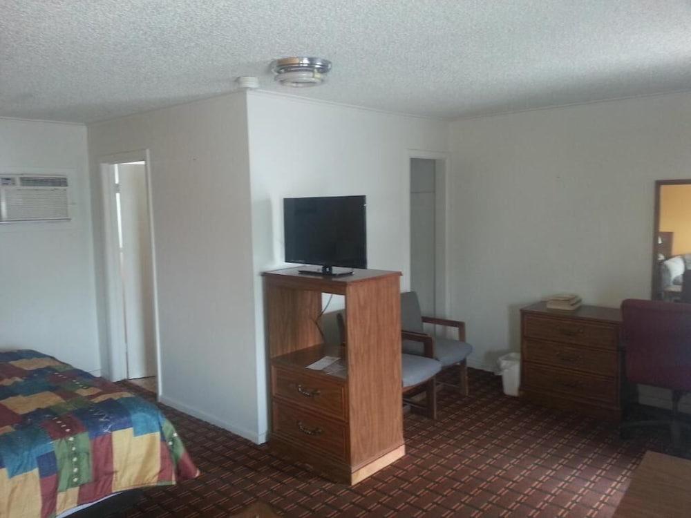 XIT Ranch Motel photo 11