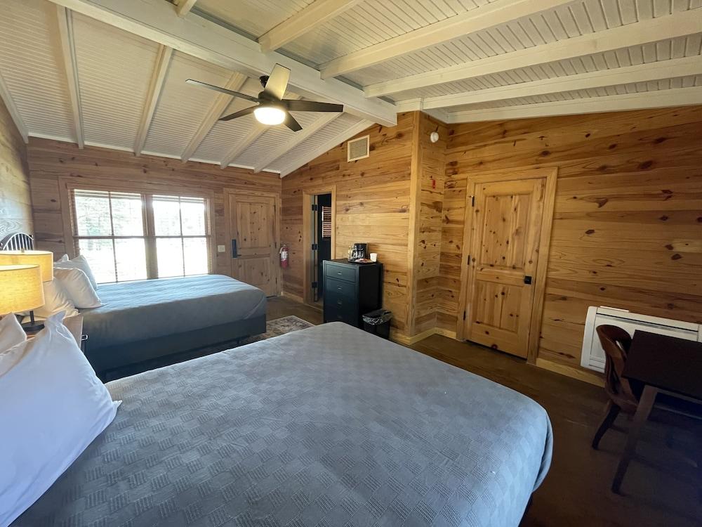 Scrappin Valley Lodge photo 5