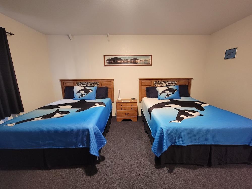 Eagle Bay Inn photo 9