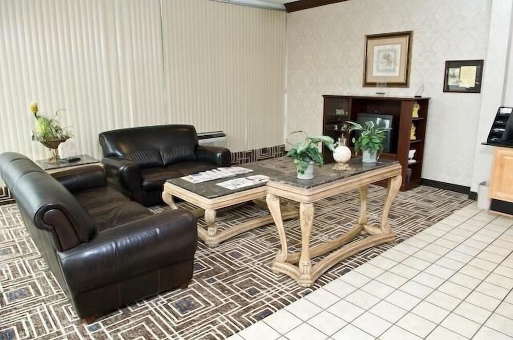Guest Lodge Pageland photo 15
