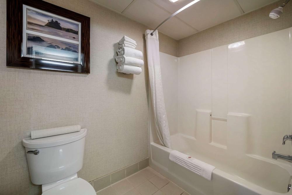 Comfort Inn Eureka photo 23