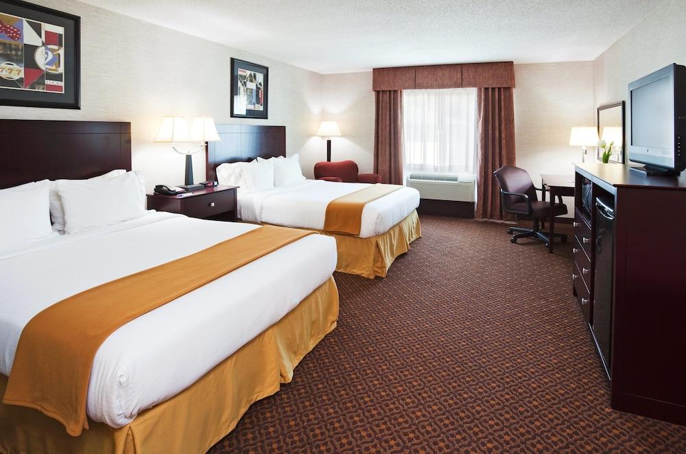 Holiday Inn Express & Suites Carrollton by IHG photo 10