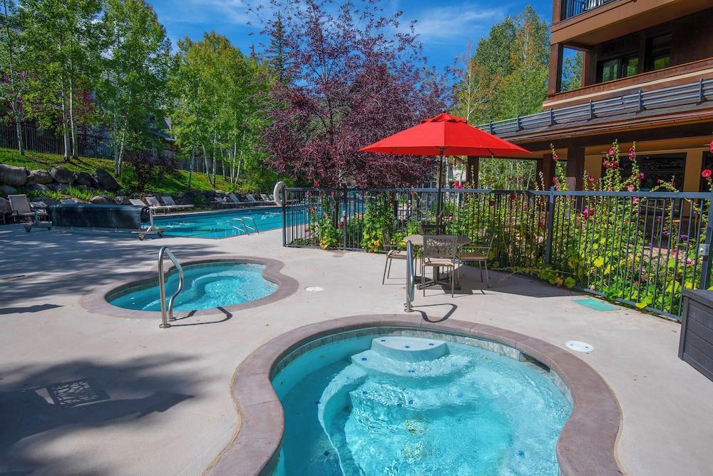 Highlands Lodge in Beaver Creek by Elevation Accommodations photo 32