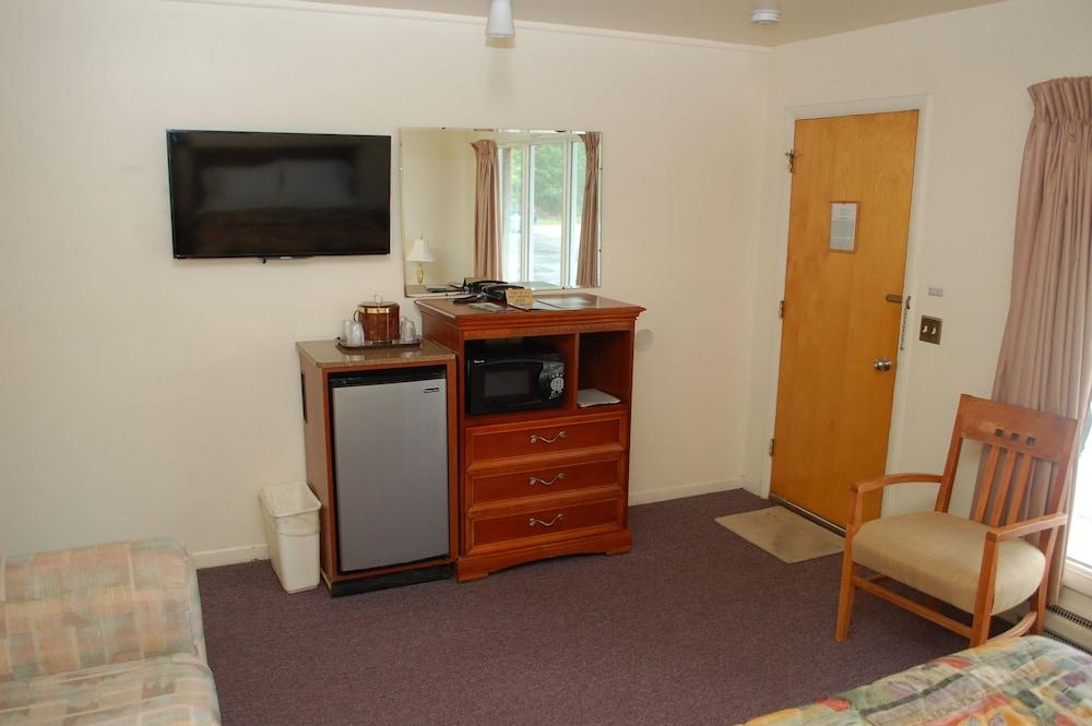 Sara Glen Motel photo 19