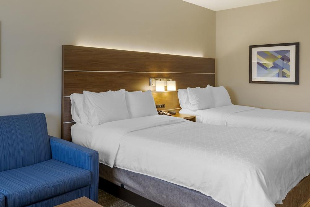 Holiday Inn Express Hotel & Suites Harrison by IHG photo 13