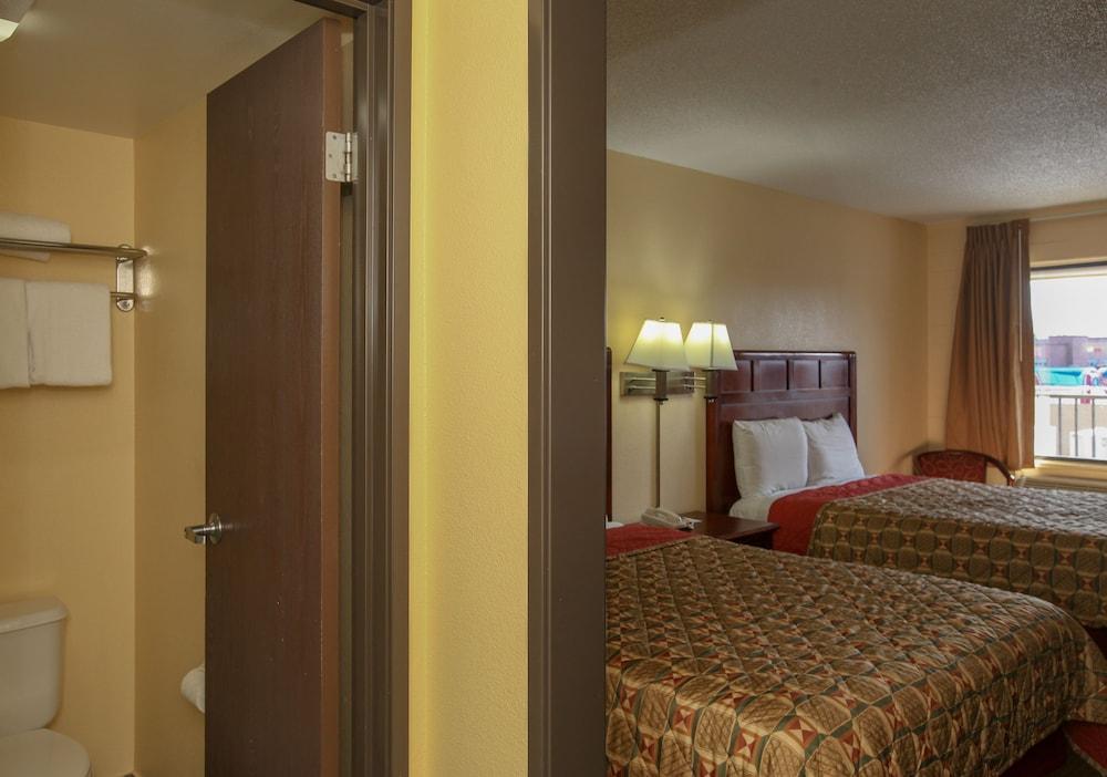 Budget Inn photo 12
