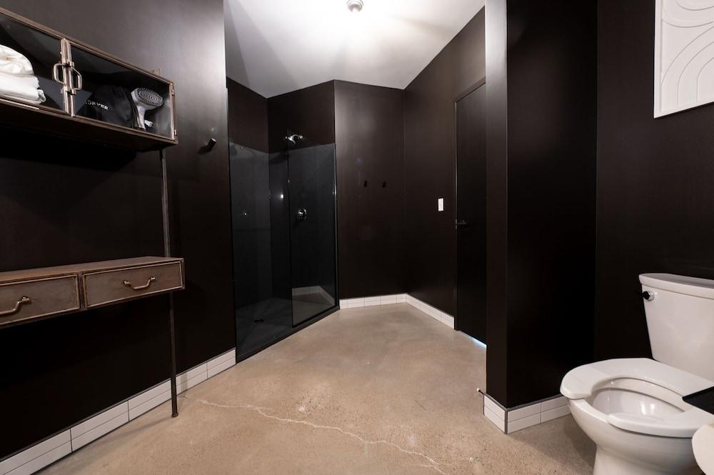 Arch and Cable Hotel photo 33