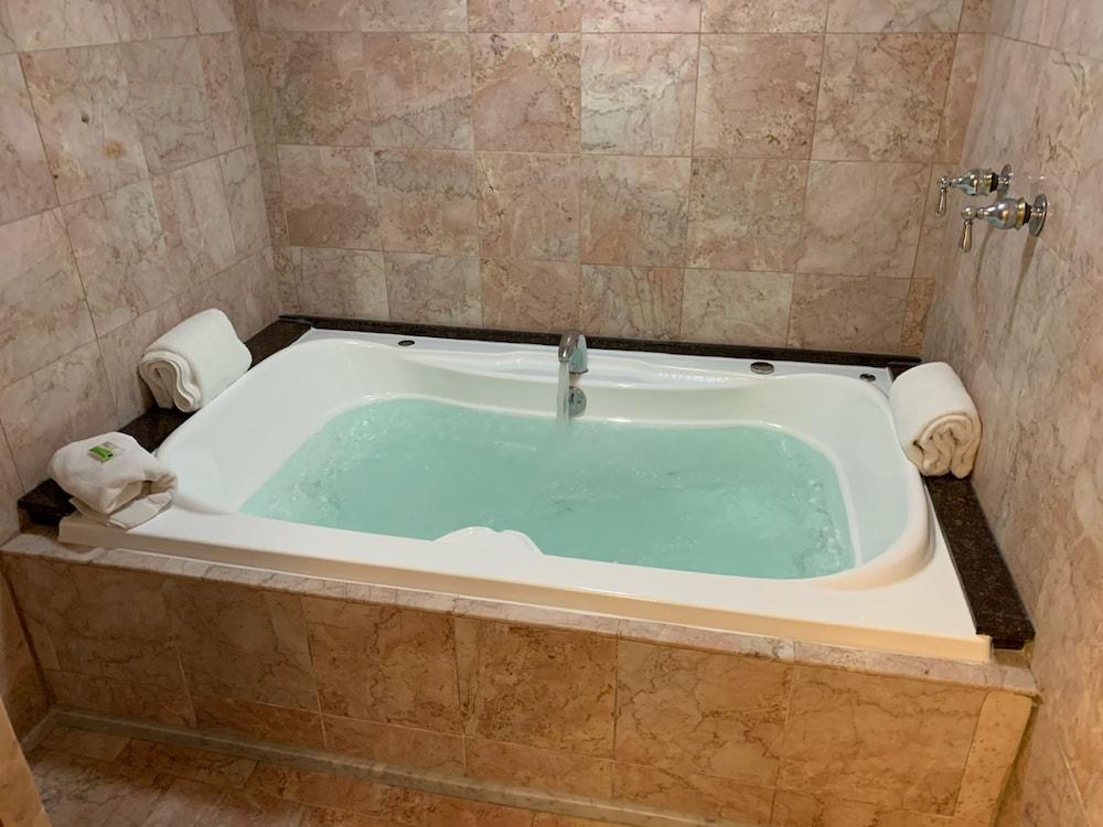Kings Port Inn photo 24