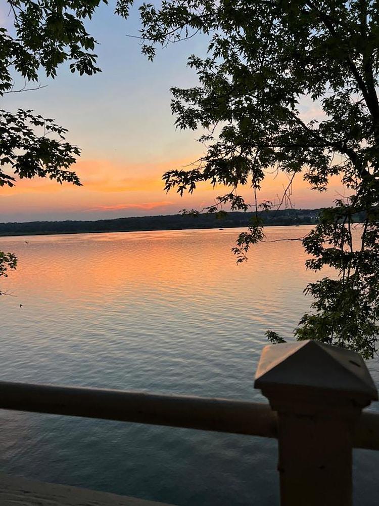 Sand Hill On The Lake photo 12
