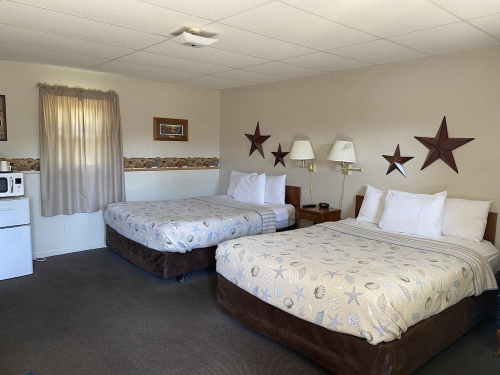 The Edgewood Motel photo 3