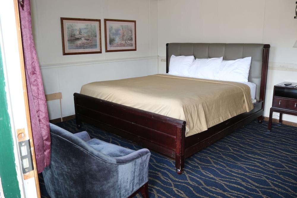 Rodeway Inn Harlan photo 41