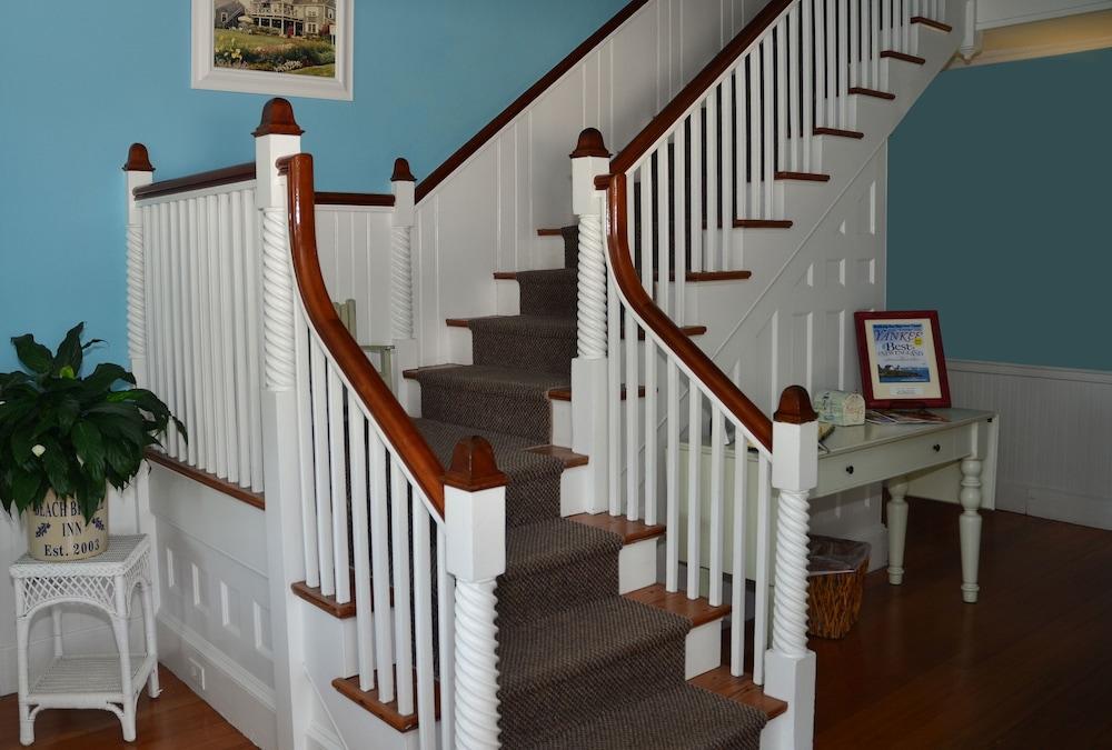 Beach Breeze Inn photo 95