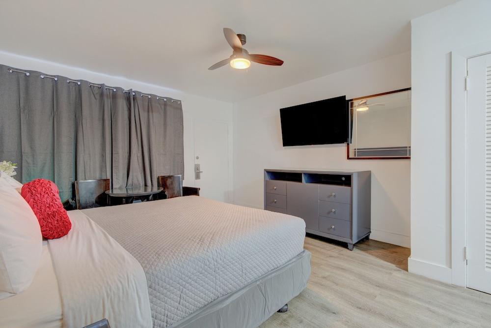 Leeward Motel By Capital O North Miami Beachside photo 21