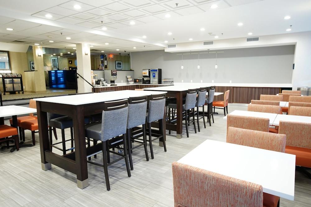 Best Western Paramus Hotel & Suites photo 47