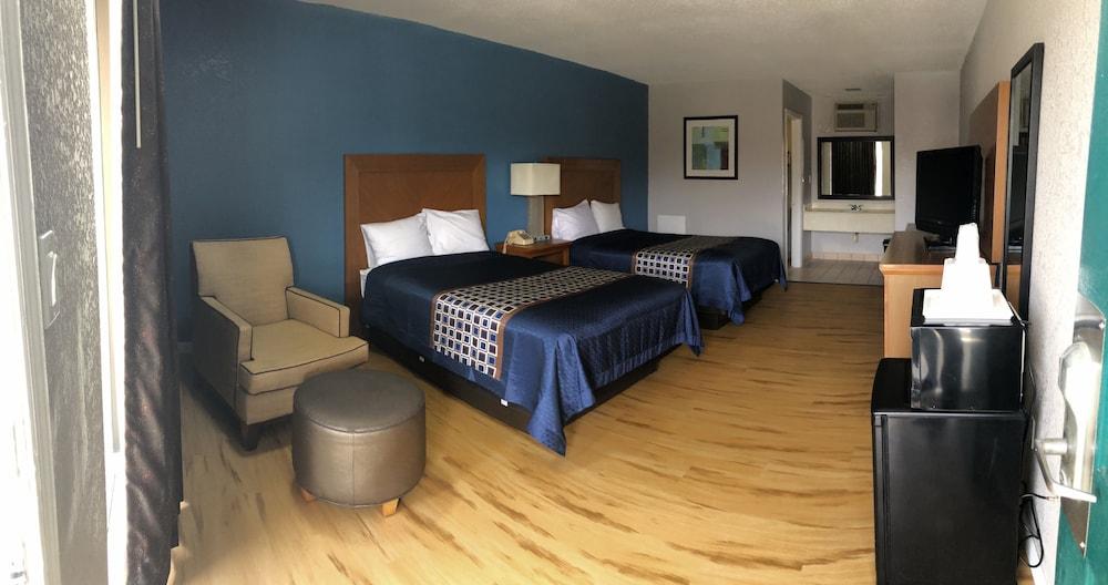 Relax Inn photo 18