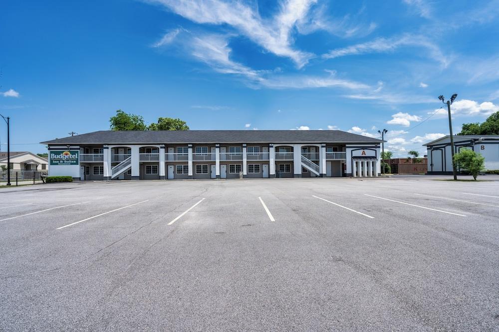 Budgetel Inn and Suite photo 15