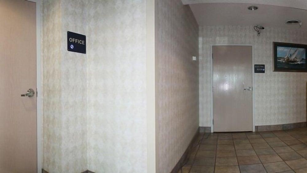 Econo Lodge Morristown West photo 22