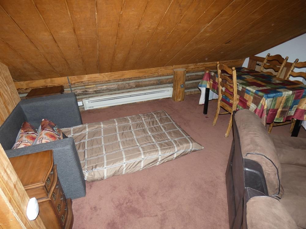 Yellowstone Motel - Adults Only photo 56